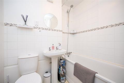 1 bedroom flat to rent, Canterbury Court, Battlefield Road, St. Albans, Hertfordshire