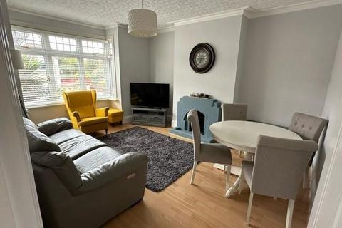 undefined, New River Crescent, Palmers Green, N13