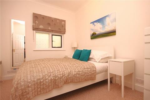 1 bedroom apartment to rent, Ferry Lane, Wraysbury, Staines-upon-Thames, Berkshire, TW19