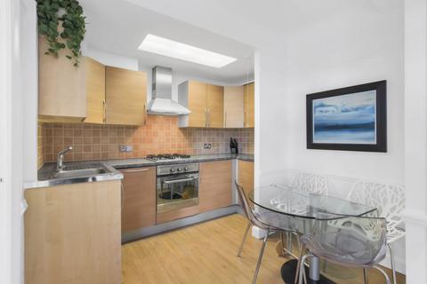 1 bedroom flat to rent - Winchester Court, Kensington, W8