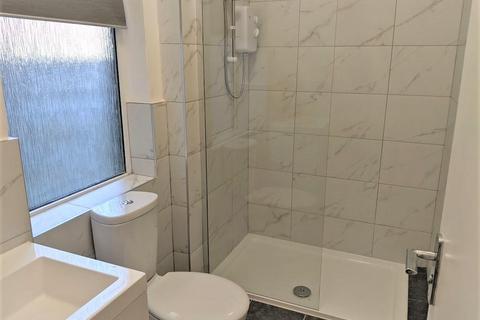 Studio to rent, Granville Road, London, Greater London, N12 0HJ