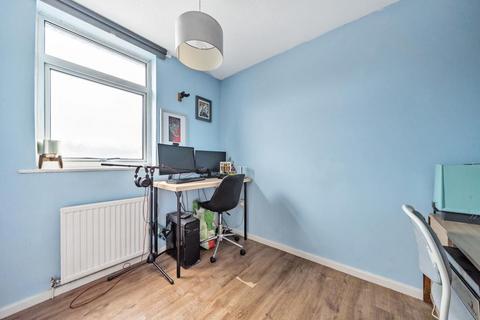 23 Edington Close, Toothill, Swindon, SN5 8LF