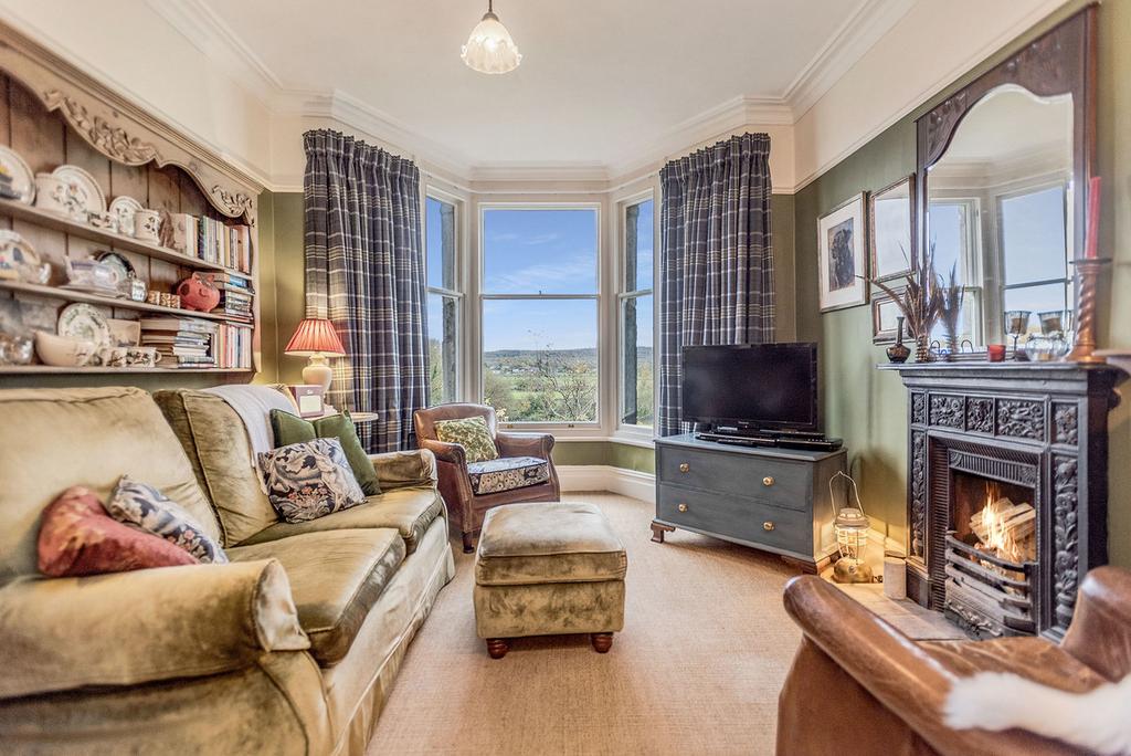 Black Dyke Road, Arnside, LA5 4 bed terraced house for sale £425,000
