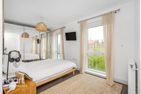 7, Burgess Court Adenmore Road, London, SE6 4BT