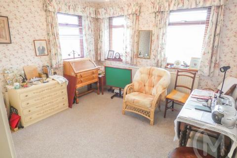 5 Hanover Crescent, Bispham, Blackpool, FY2 9DL