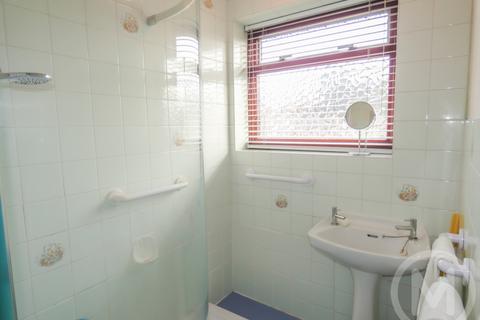 5 Hanover Crescent, Bispham, Blackpool, FY2 9DL