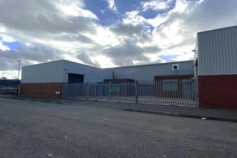 Industrial unit to rent - Unit 1 & 2, Park Street, Aston, Birmingham, B6 5SH