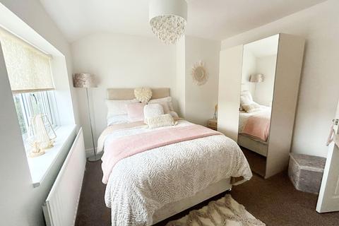 2 bedroom semi-detached house for sale - Warkworth Avenue, Wallsend, Tyne and Wear, NE28 9HZ
