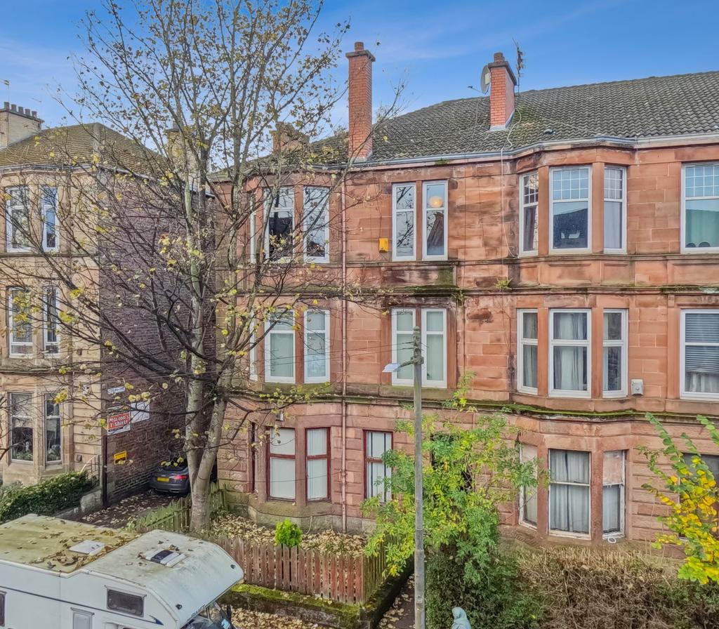 Percy Street, 2/2, Cessnock, GLASGOW... 3 bed flat £169,000