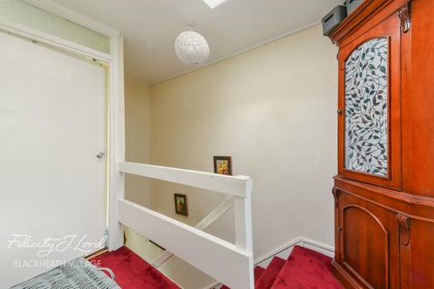 14 Michaels Close, London, SE13 5BP