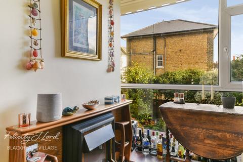 14 Michaels Close, London, SE13 5BP