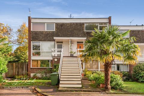 14 Michaels Close, London, SE13 5BP