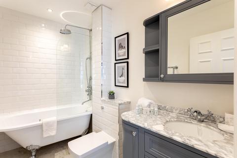 2 bedroom flat to rent,  Cornwall Gardens, London SW7