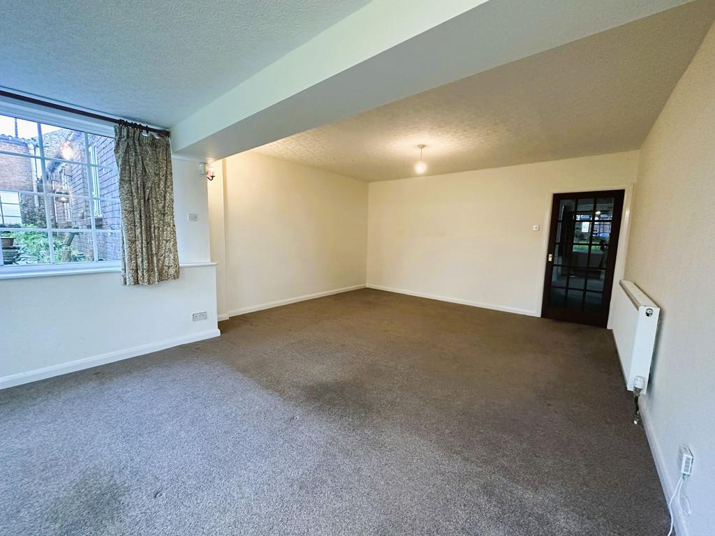 Third Reception Room / Bedroom 6