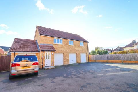 2 bedroom coach house for sale, Mendip Road - Stunning Coach House