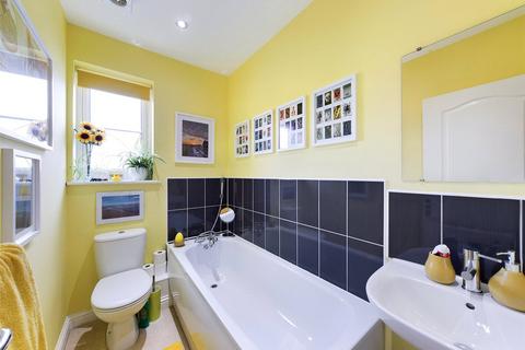 11 Attlebridge Way Kingsway, Quedgeley, Gloucester, GL2 2HY