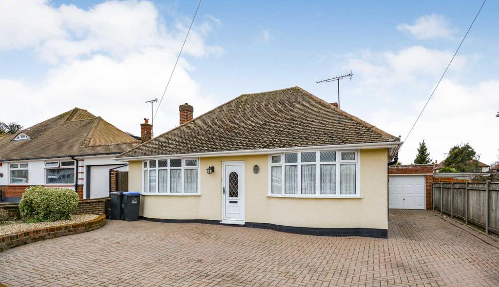 West Park Avenue, Margate 2 bed detached bungalow for sale £475,000