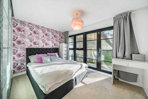 10 Berrymans Lane, London, SE26 4JB