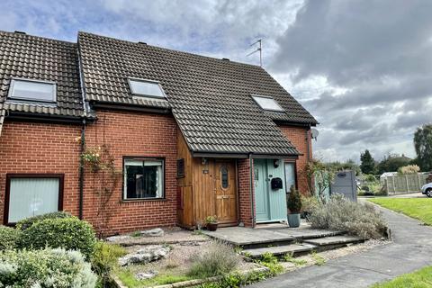 2b Beeston Road, Cookley, Kidderminster, DY10 3UF
