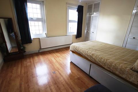 61 Algernon Road, London, SE13 7AS