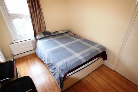 61 Algernon Road, London, SE13 7AS