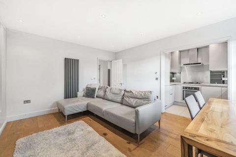 3 bedroom flat for sale, Oakdale Road, Streatham