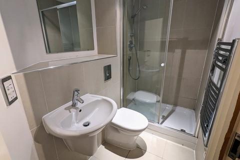 2 bedroom apartment to rent, Marshall Street, Leeds