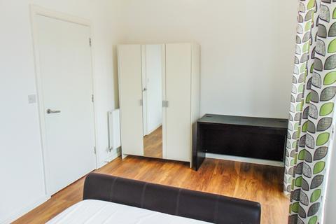 5 Exeter Road, London, E16 1GN