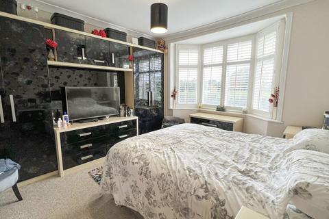 27 Sambourne Road, Warminster, BA12 8LL