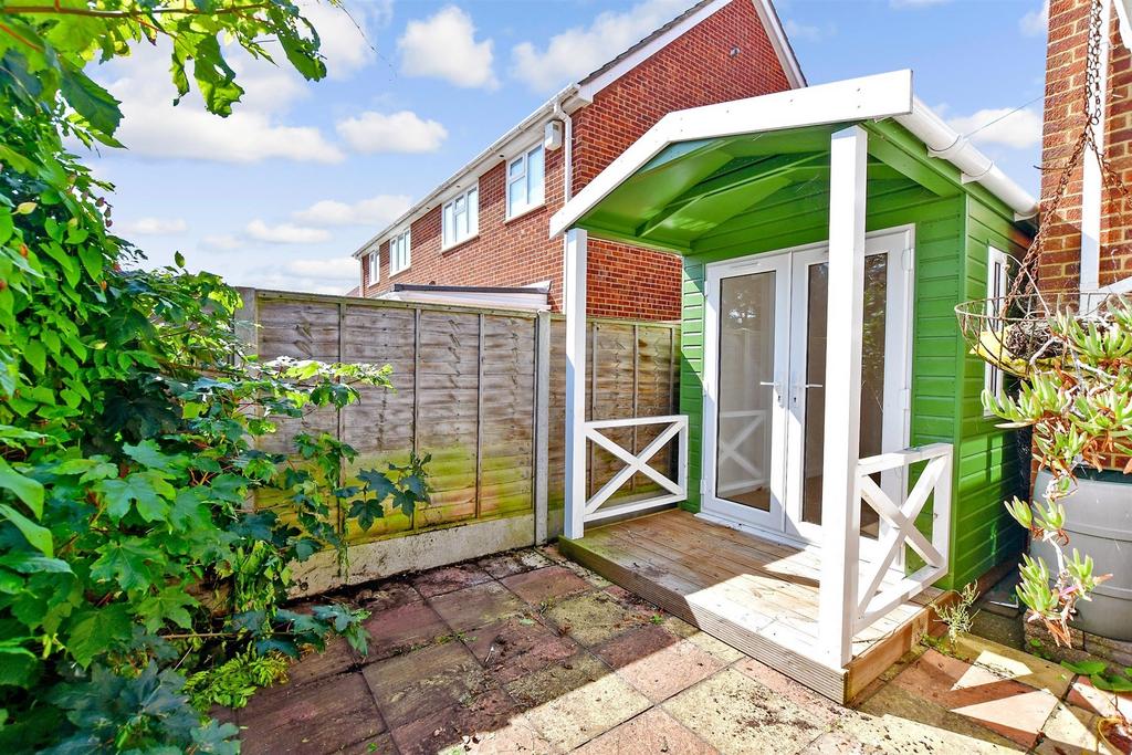 Western Road, Deal, Kent 3 bed semidetached house for sale £230,000