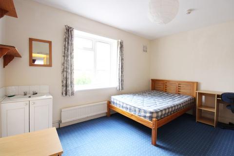 4 bedroom terraced house to rent, Lodge Road, Southampton