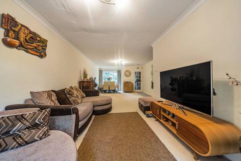4 bedroom end of terrace house for sale - Knoll Crescent, Northwood, HA6