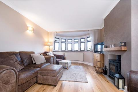 63 The Green, Welling, DA16 2PA