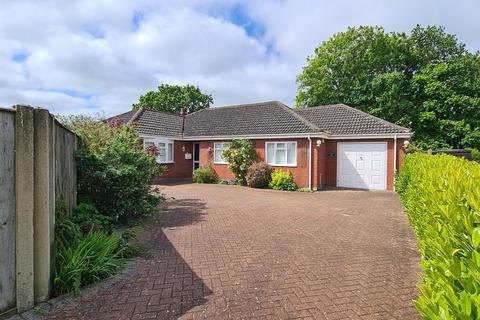 3 bedroom detached bungalow for sale, Yarmouth Road, North Walsham