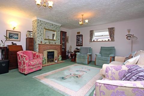 3 bedroom detached bungalow for sale, Yarmouth Road, North Walsham