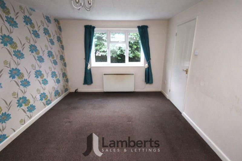 Mark Close, Mayfields, Redditch 2 bed apartment for sale £130,000