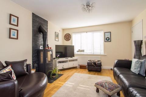 2 Althorp Drive, Penarth, CF64 5FF