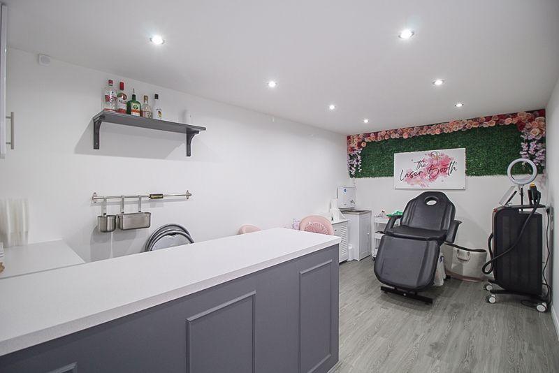 Garage/office