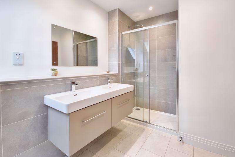 Bedroom 1 - Ensuite
