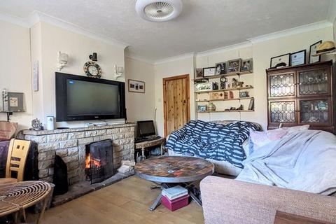 32 Fieldway, Haslemere, GU27 2AX