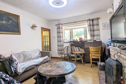 32 Fieldway, Haslemere, GU27 2AX