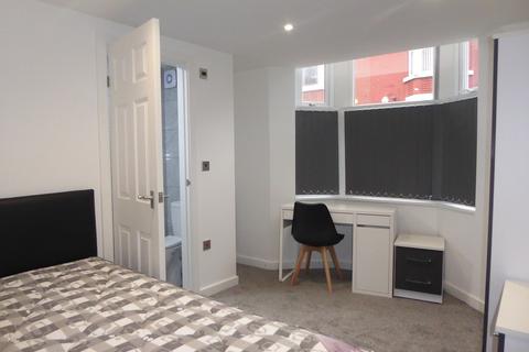 5 bedroom end of terrace house to rent - Dial Street, Edge Hill, Liverpool
