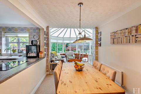 16 Ash Green, Great Chesterford, Saffron Walden, CB10 1QR