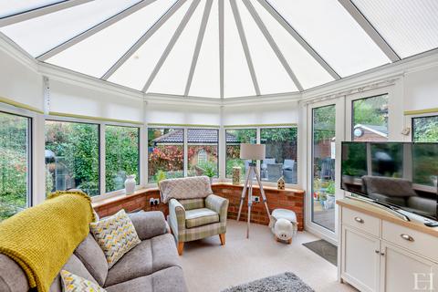 16 Ash Green, Great Chesterford, Saffron Walden, CB10 1QR