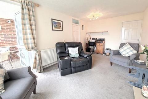 2 bedroom apartment for sale, East Lodge, Lee-On-The-Solent, PO13