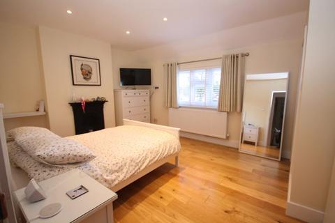 41 Eastcote Lane, Northolt, UB5 5RG