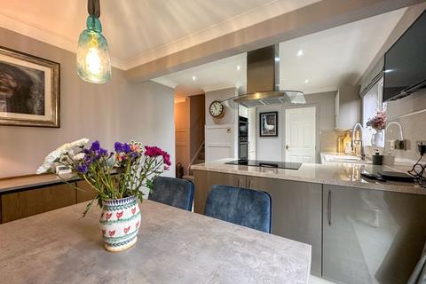 8 Amelia Close, Baddeley Green, Stoke-on-trent, ST2 7QN
