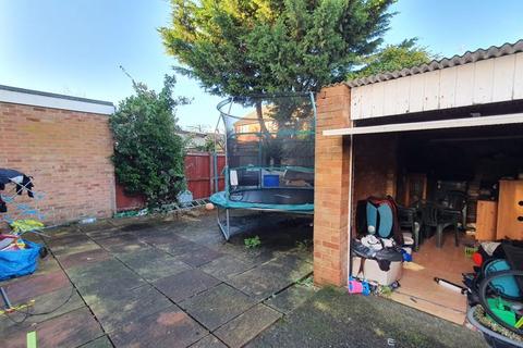 34 Concorde Way, Gloucester, GL4 4PT