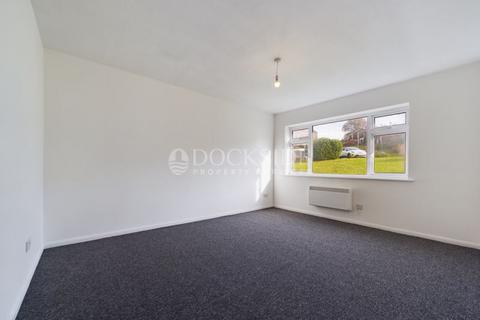 2 bedroom apartment to rent, Wetheral Drive, Chatham