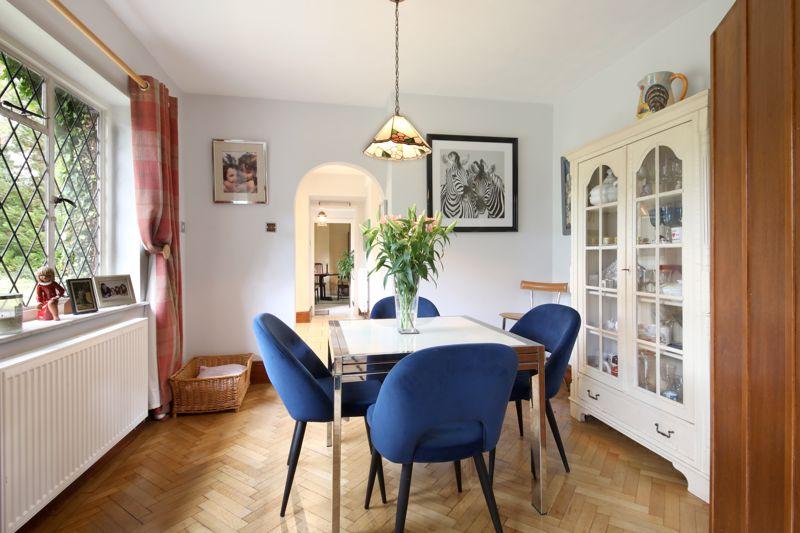 Breakfast Room